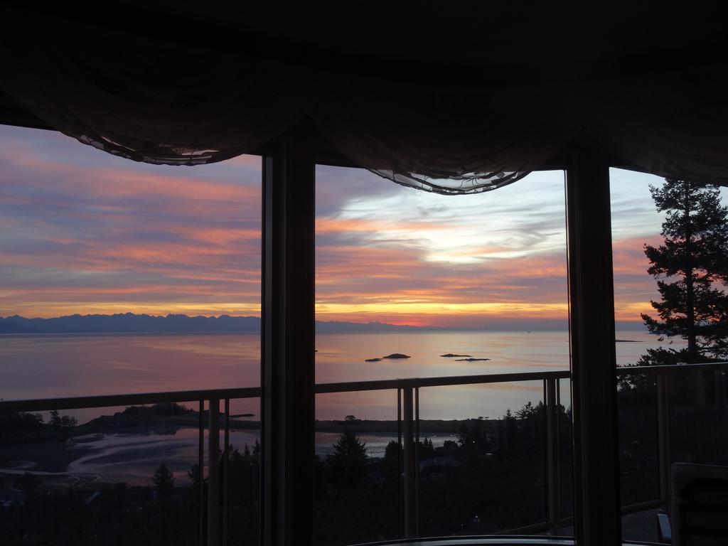 Gibralter Rock Ocean View B&B *